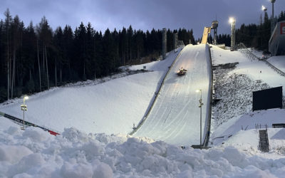 Spannendes Wintersportwochenende in Klingenthal: Doppel-Continentalcup sorgt für Hochspannung